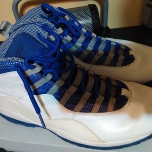 Air Force One Vintage Sneakers Size: 11 Blue